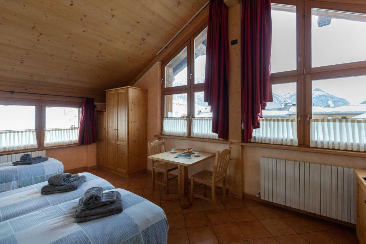 La Grolla Rooms & Apartments Livigno Kültér fotó